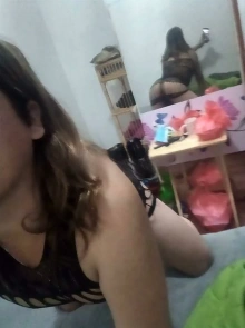 Agenda tu cita con Putita Trans, una chica de porte elegante con perfil activo