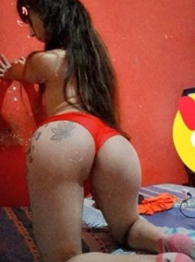 Servicios exclusivos de putas en Centro con la compañía de Geraldine