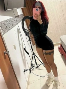 Karina es una de las putas más solicitadas hoy