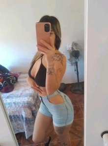 Melani, elegancia y discreción en el catálogo de acompañantes
