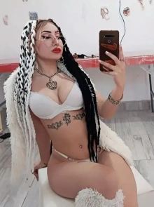 Galería profesional de María Castillo, belleza y elegancia de nivel internacional